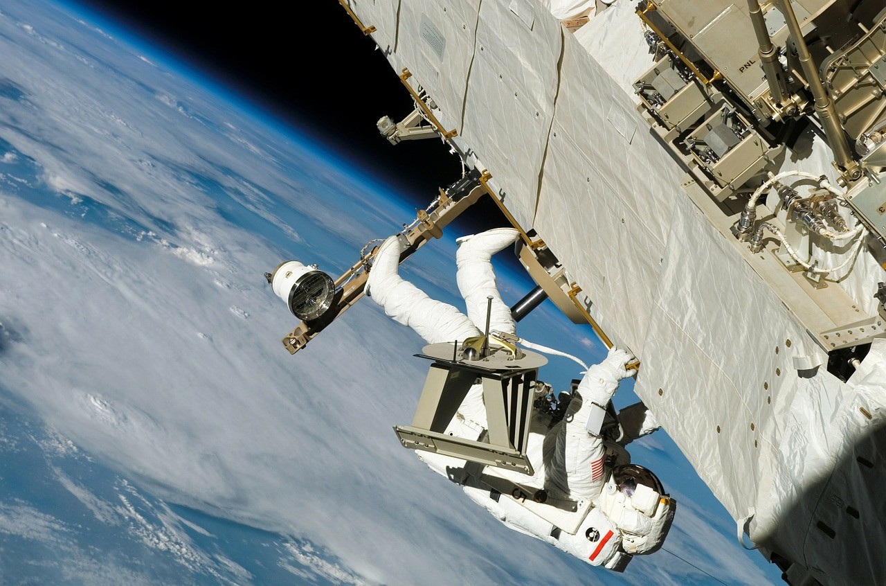 astronaut-67693_1280
